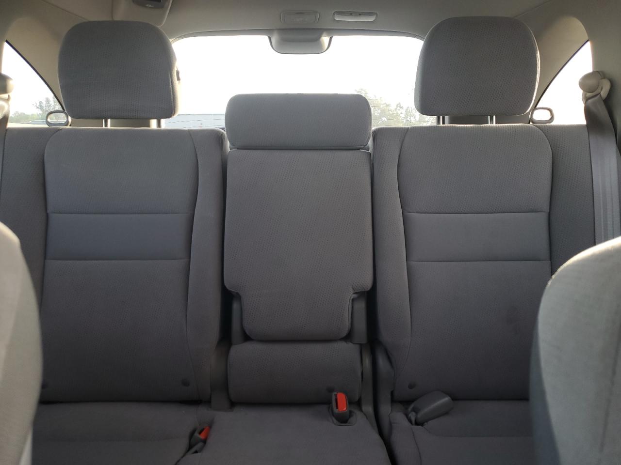 2010 Honda CR-V - Image 10
