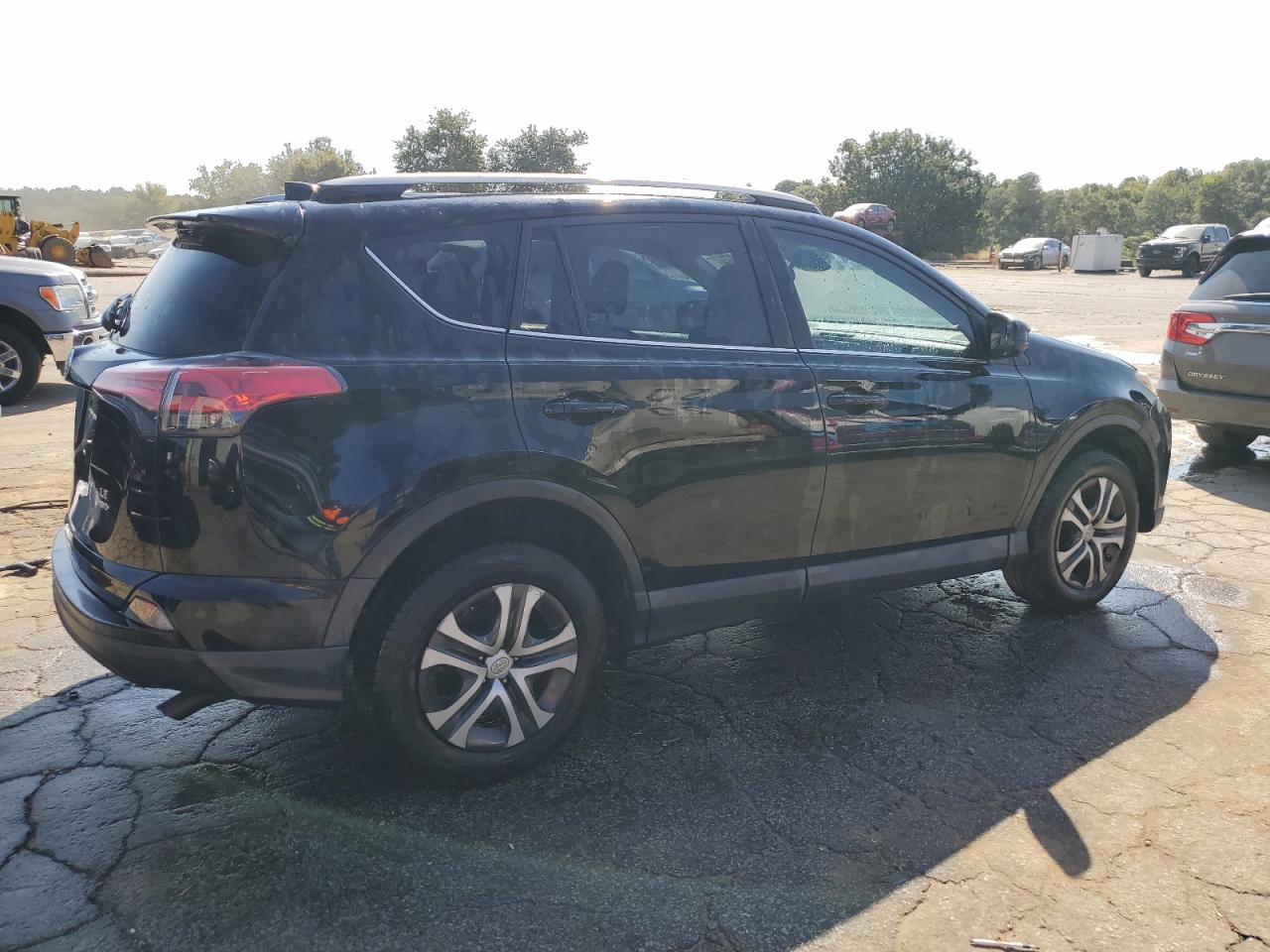 2T3BFREV0JW710478 TOYOTA RAV4 2018