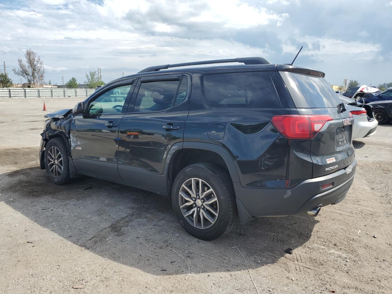 2017 GMC Acadia - Image 2