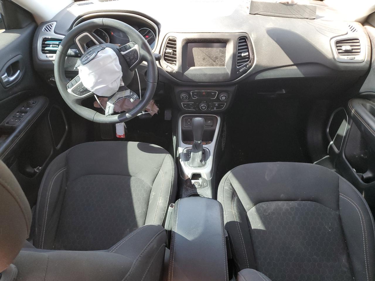 2018 Jeep Compass - Image 8