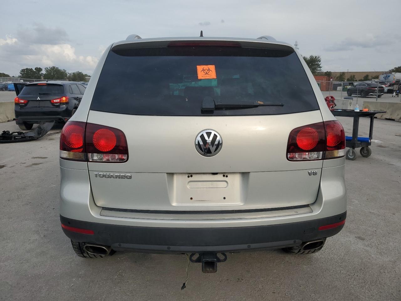 2008 Volkswagen Touareg 2 V8 VIN: WVGCB77L88D044229 Lot: 77589194