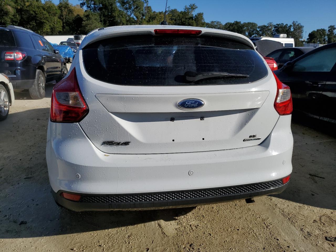 2014 Ford Focus Se VIN: 1FADP3K28EL153136 Lot: 76331614