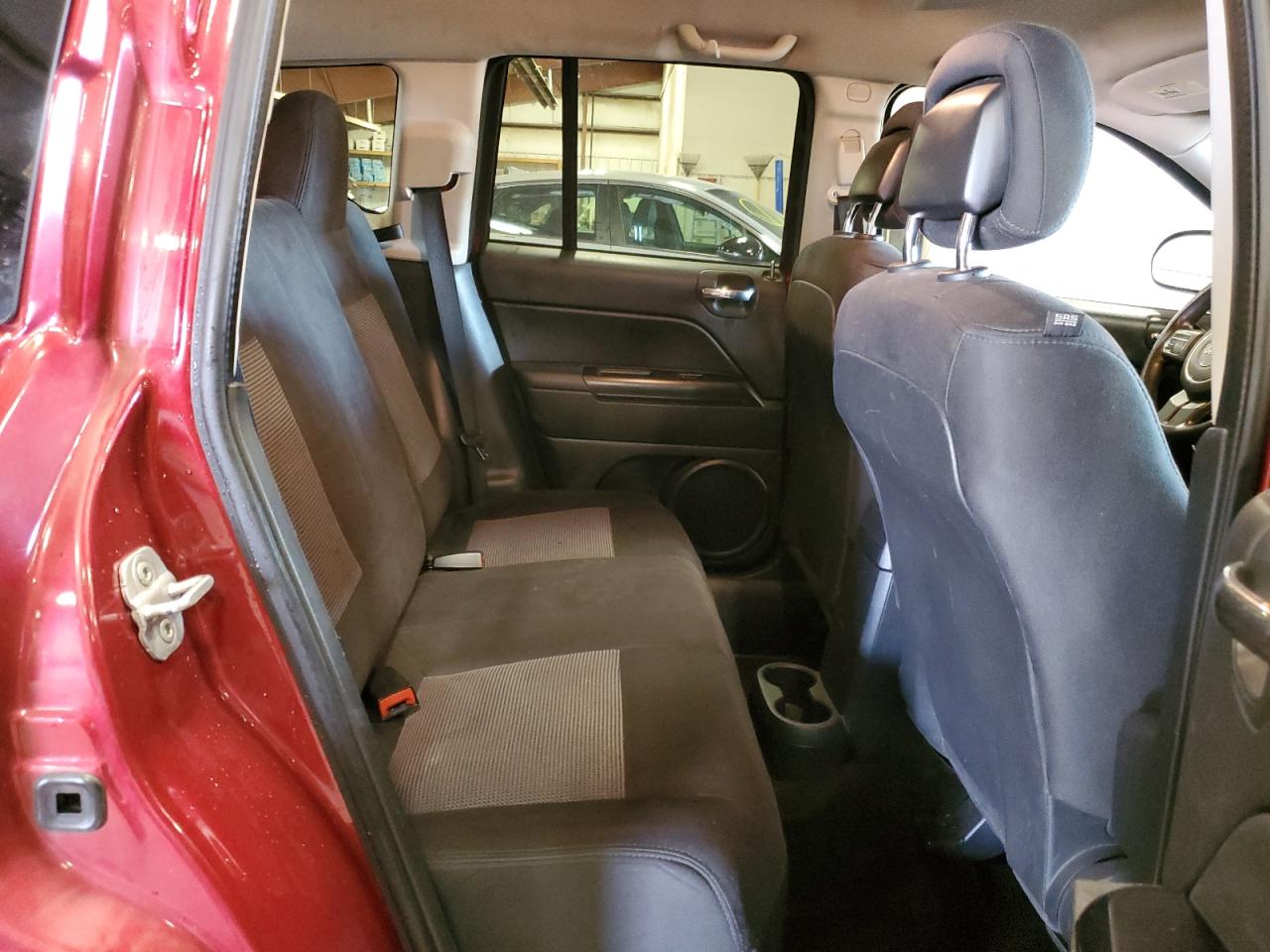 2014 Jeep Compass - Image 11