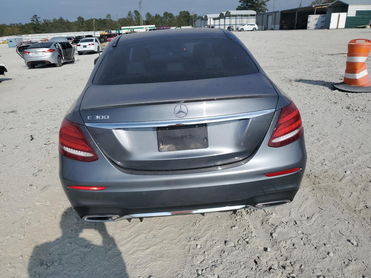 2019 Mercedes-Benz E 300 VIN: WDDZF4JB4KA655214 Lot: 77605954