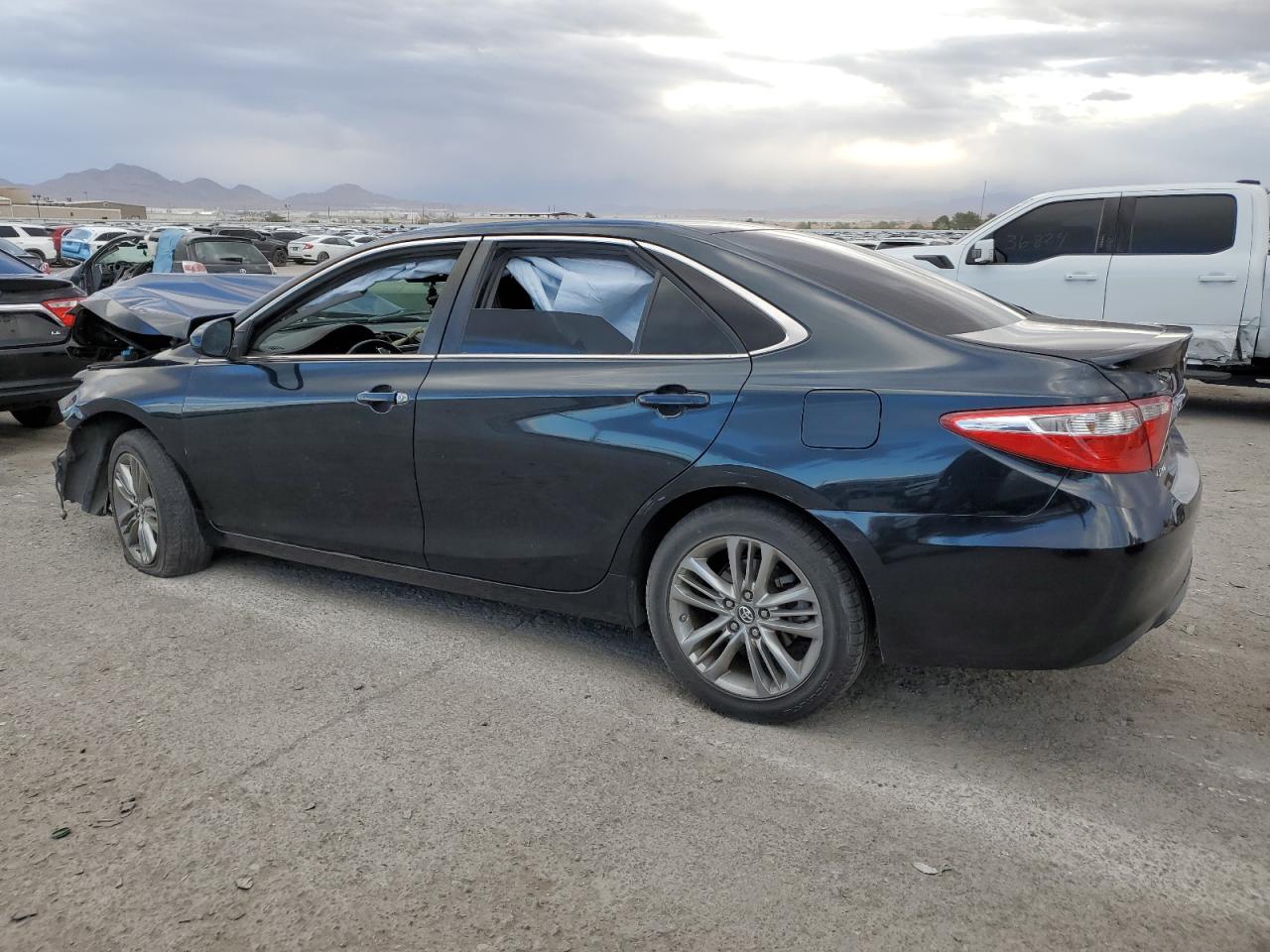 VIN 4T1BF1FKXGU235378 2016 TOYOTA CAMRY no.3