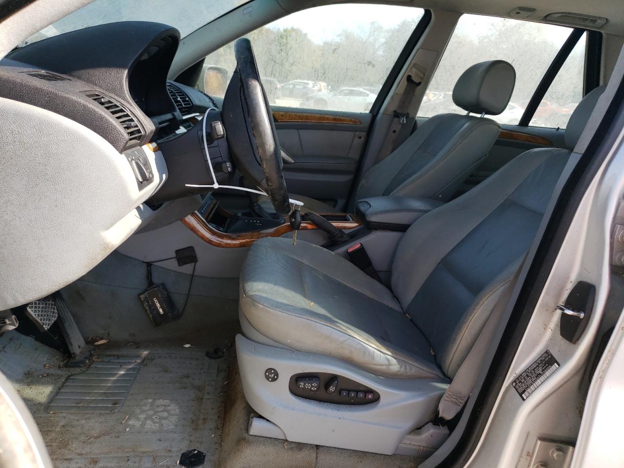 2002 BMW X5 - Image 7