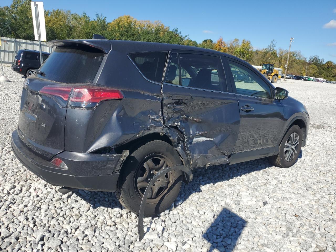 2018 Toyota RAV 4 - Image 3
