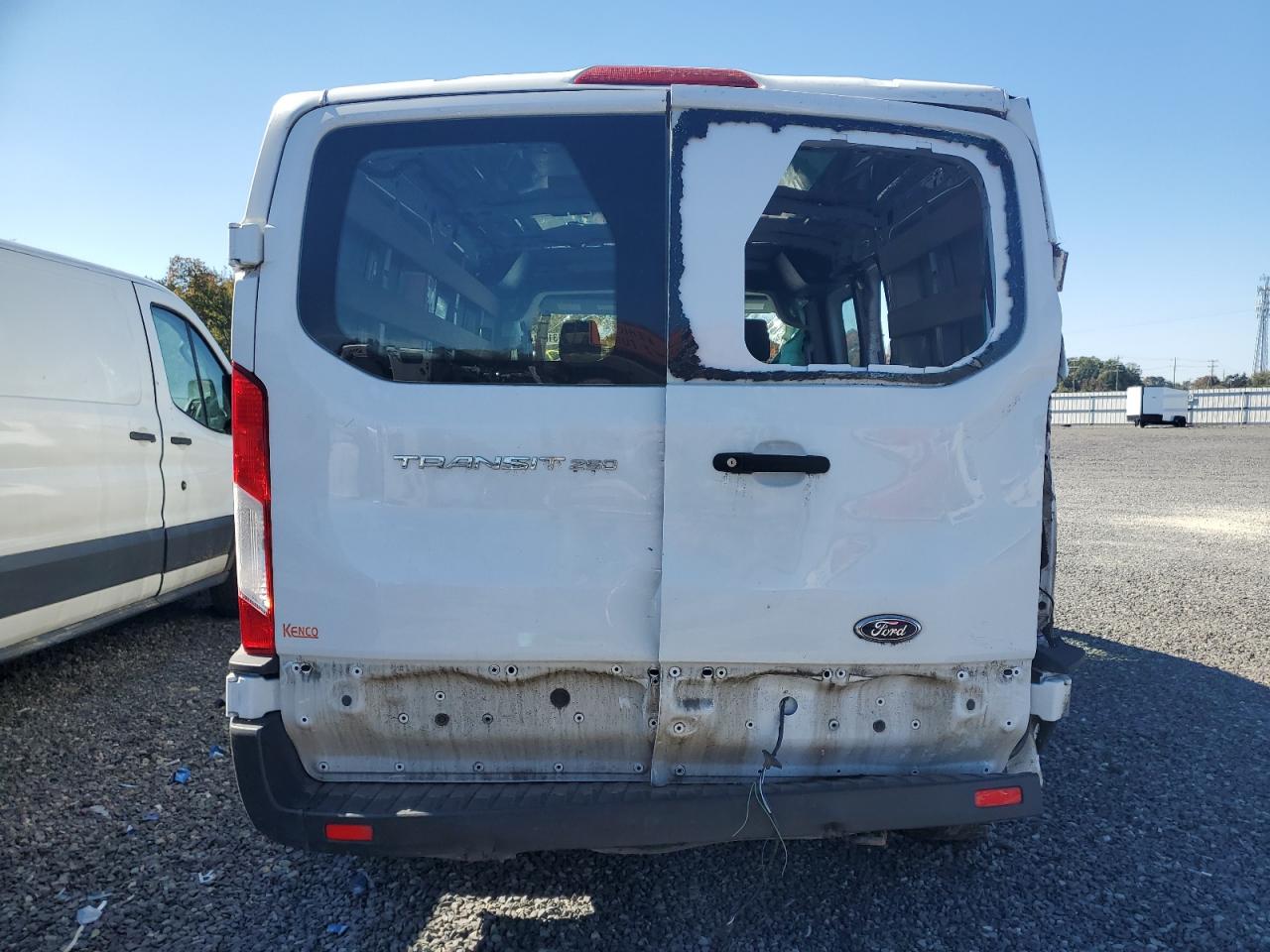 2019 Ford Transit T-250 VIN: 1FTYR1ZMXKKB01641 Lot: 76131064