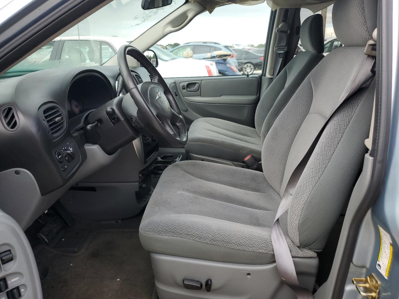 2005 Chrysler Town & Country Touring VIN: 2C4GP54L45R395292 Lot: 74098534