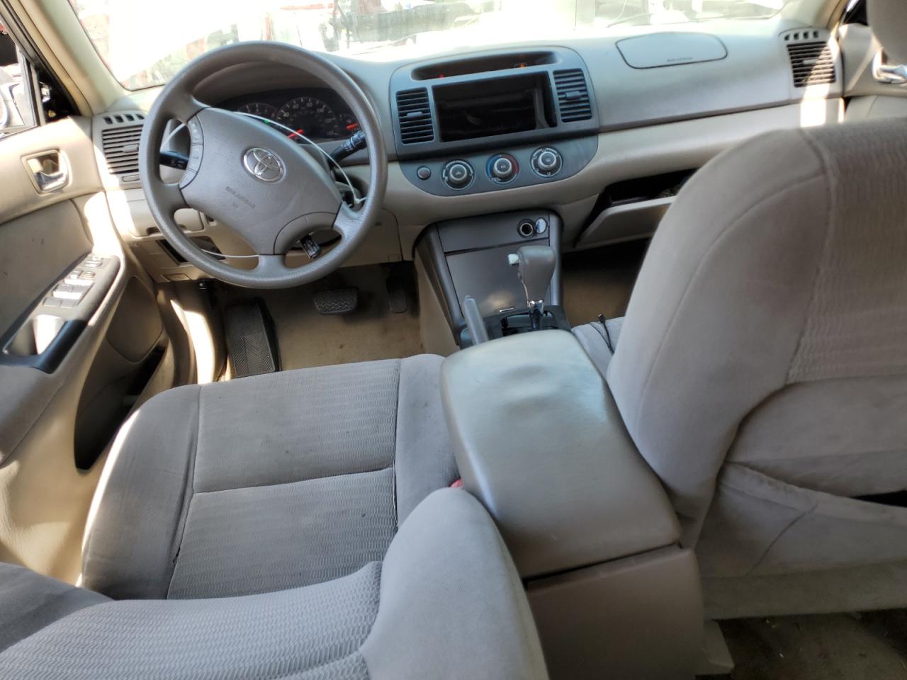 2005 Toyota Camry - Image 8