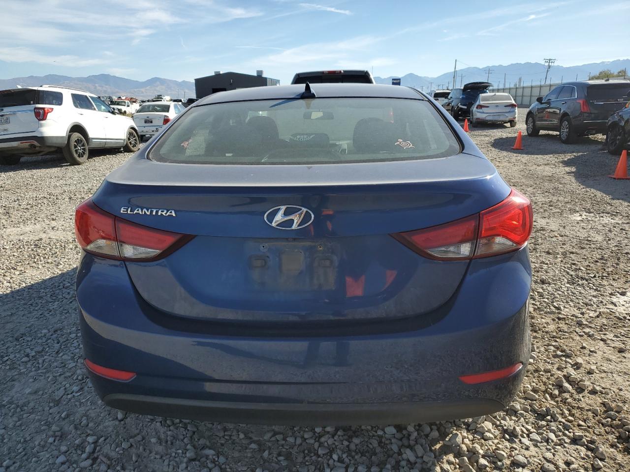 5NPDH4AE4FH611706 2015 Hyundai Elantra Se