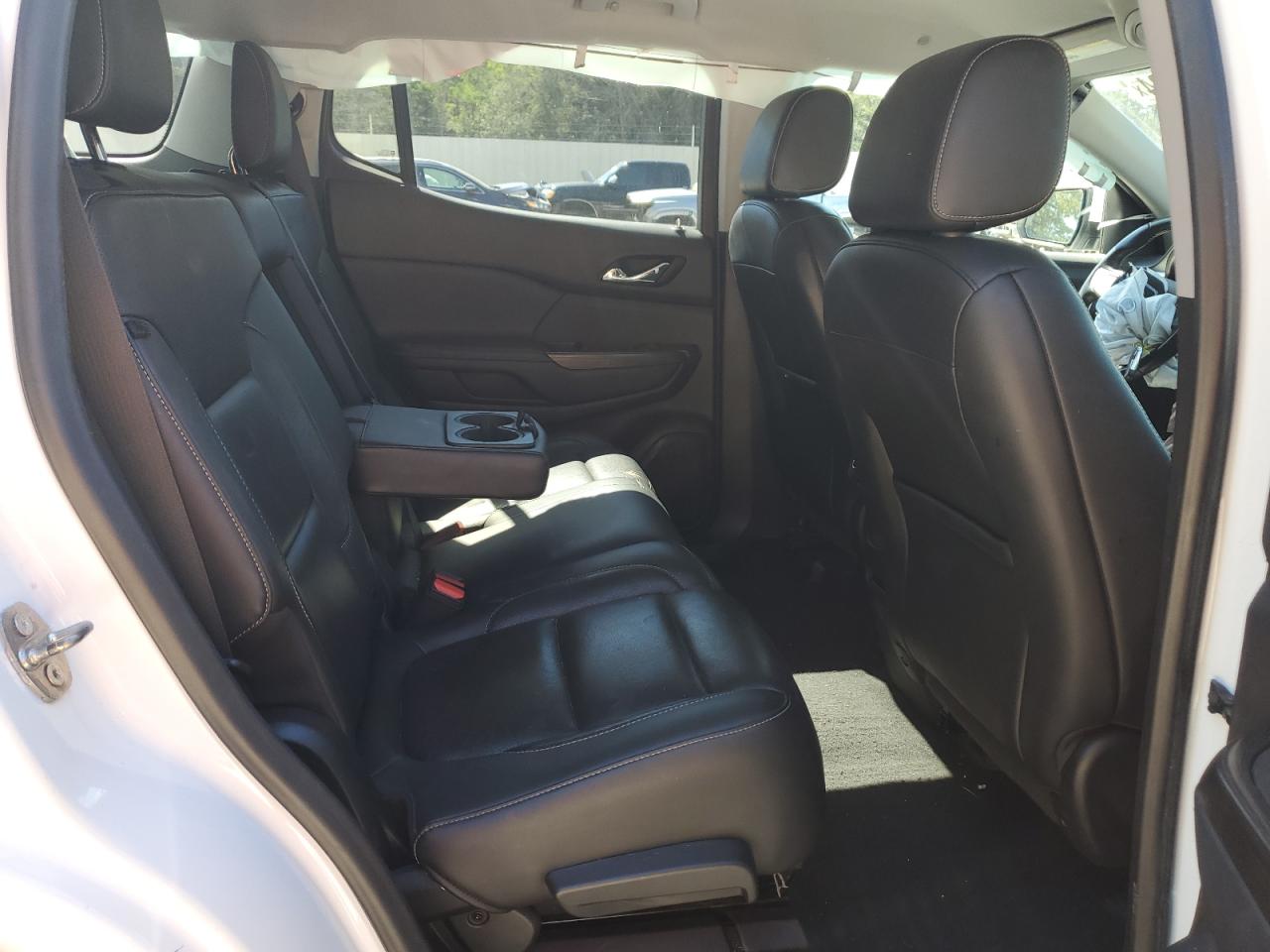 2019 GMC Acadia - Image 11
