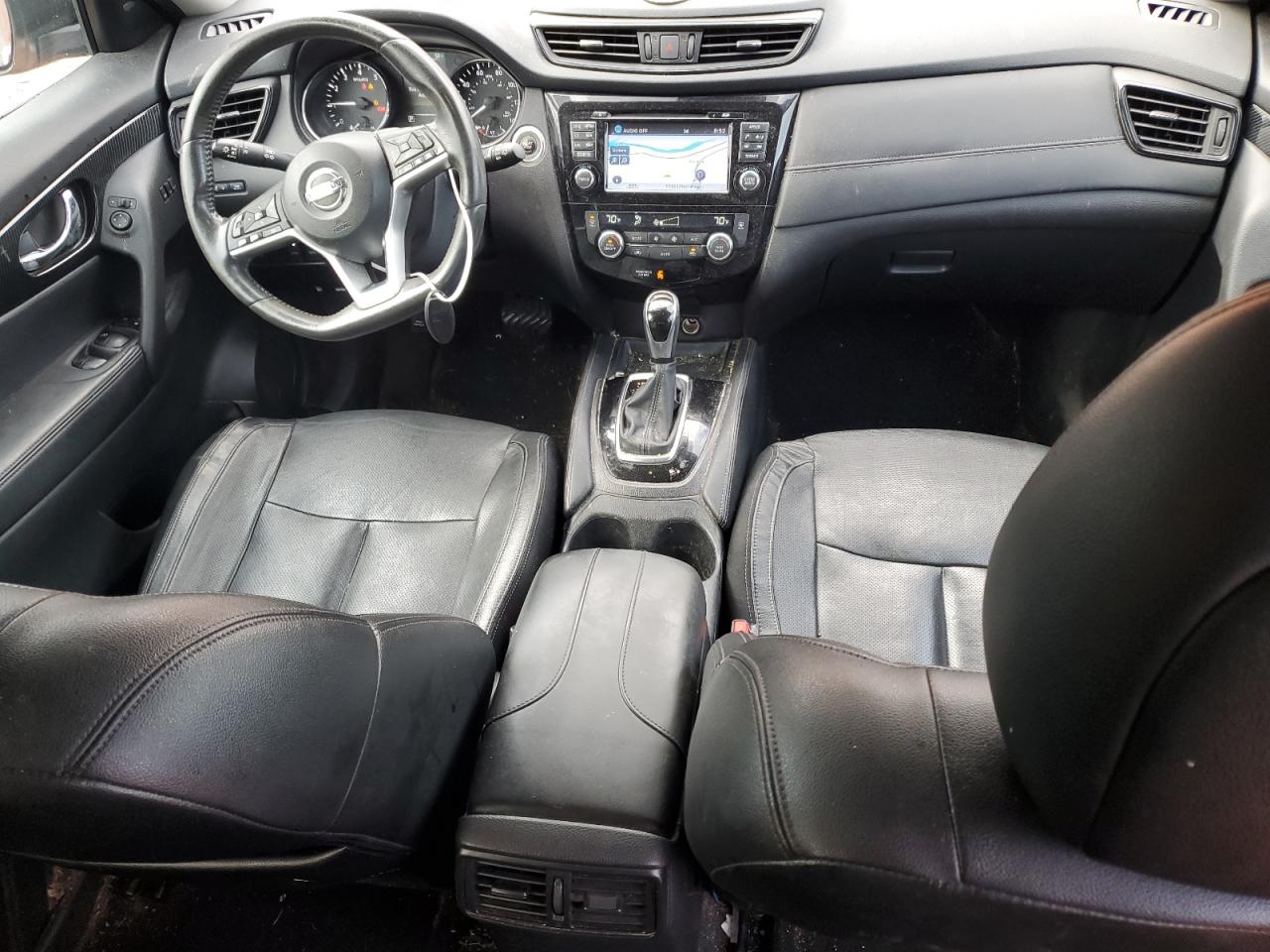 2017 Nissan Rogue - Image 8