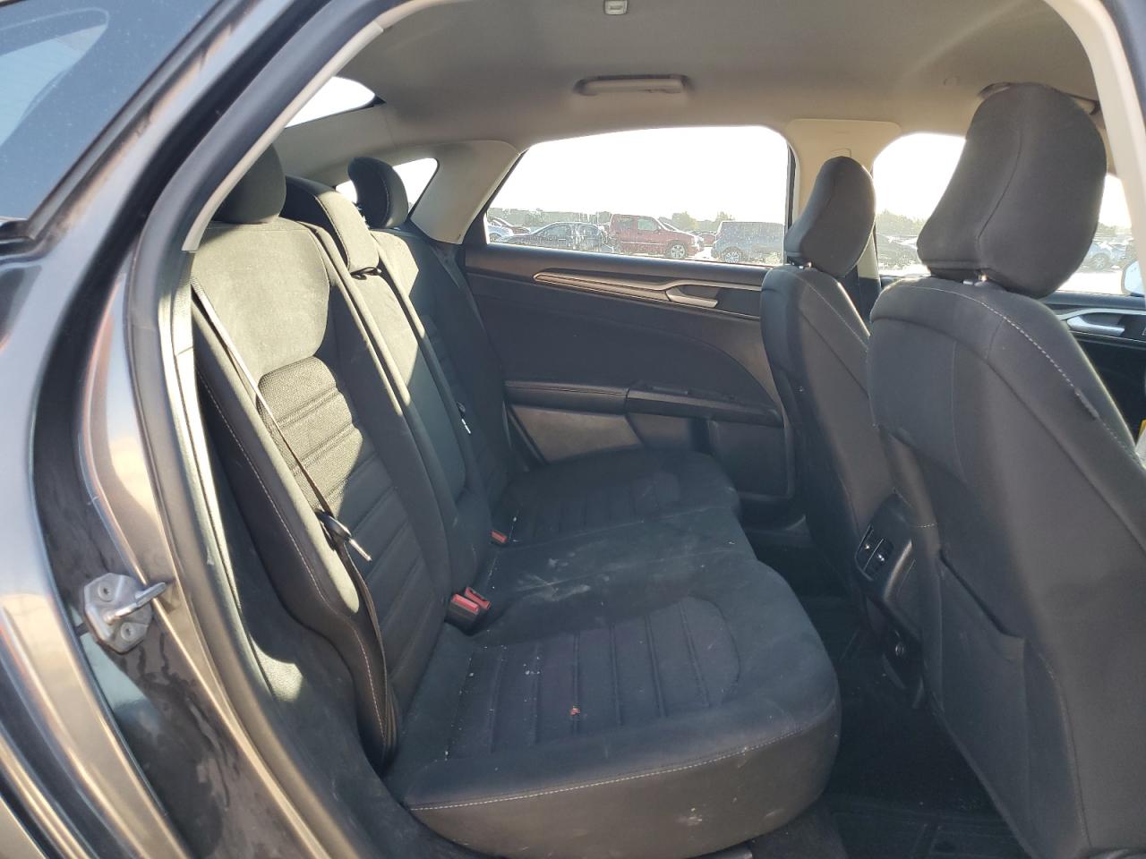 2020 Ford Fusion - Image 10