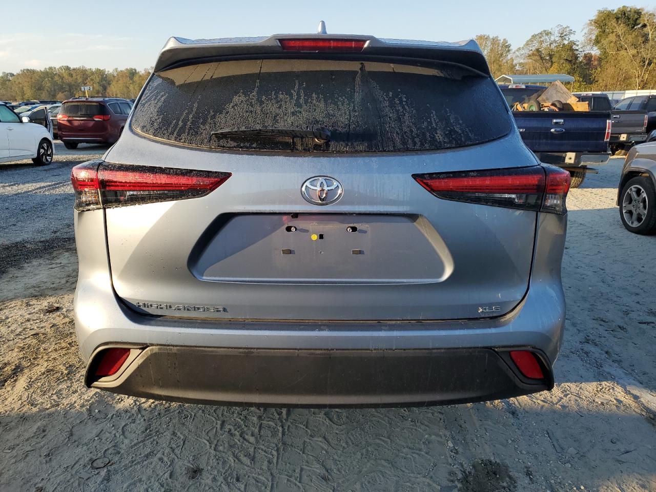 5TDKDRAH4PS021477 2023 Toyota Highlander L