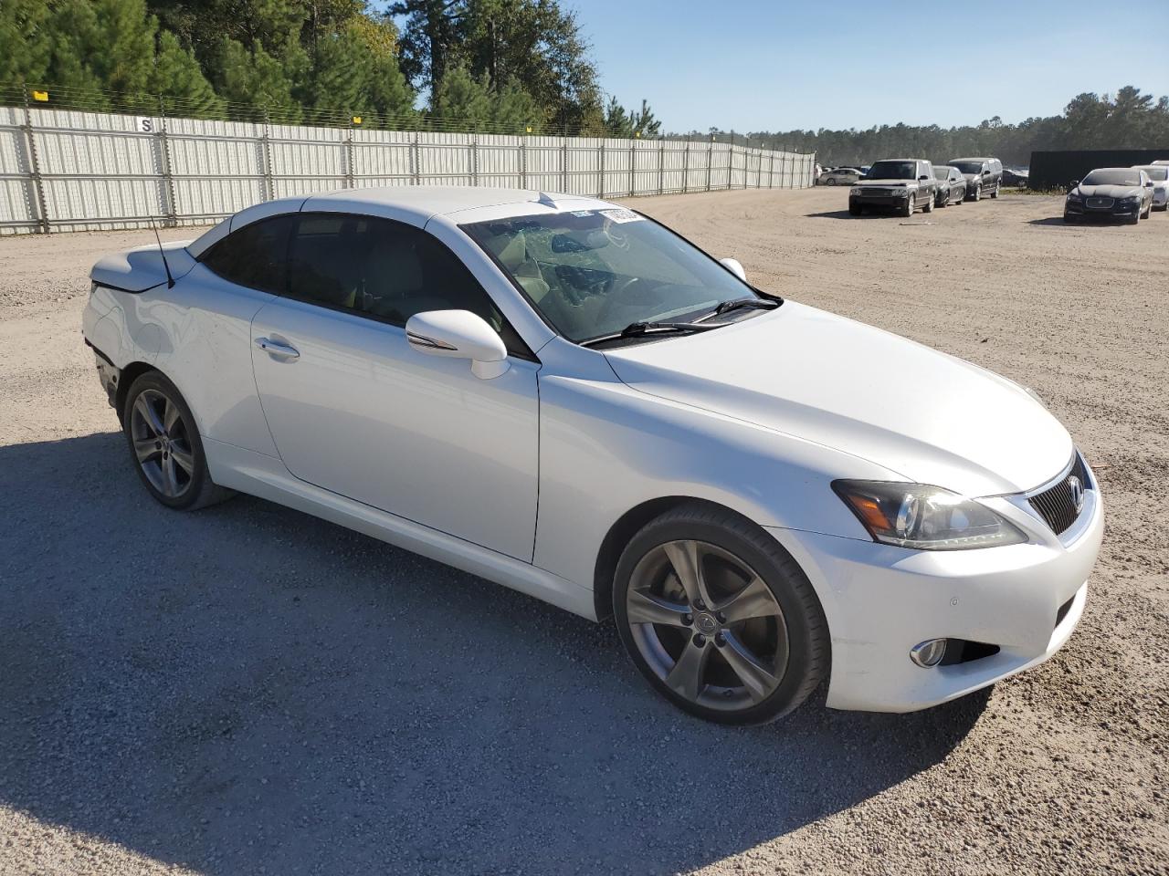 2014 Lexus IS - Image 4