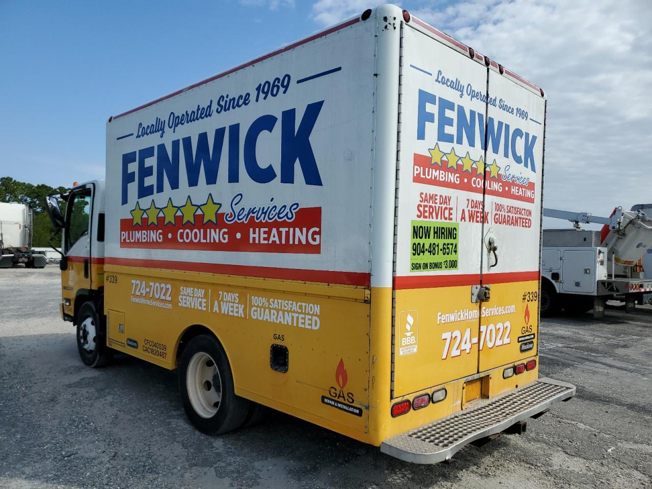 2016 Isuzu Npr Hd two_colors van gas 54DC4W1B4GS811203 photo #3