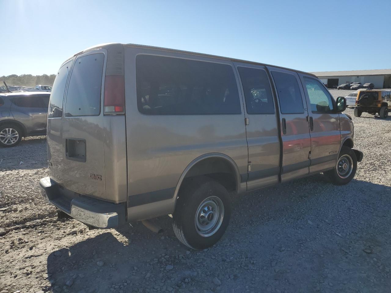 2000 GMC Savana - Image 3