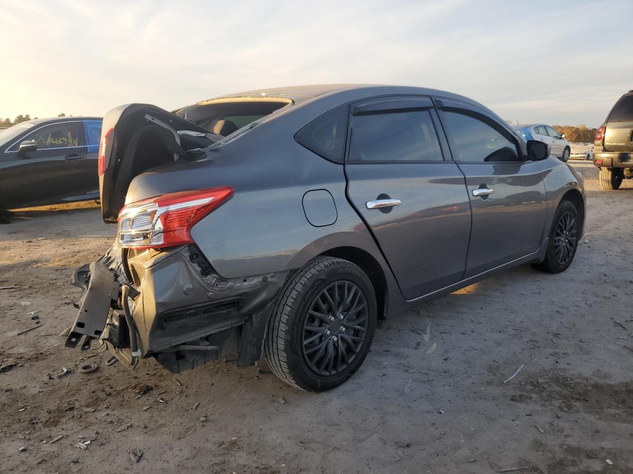 2018 Nissan Sentra - Image 3