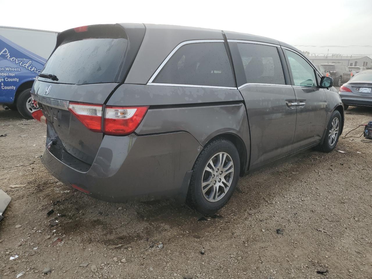 2011 Honda Odyssey - Image 3