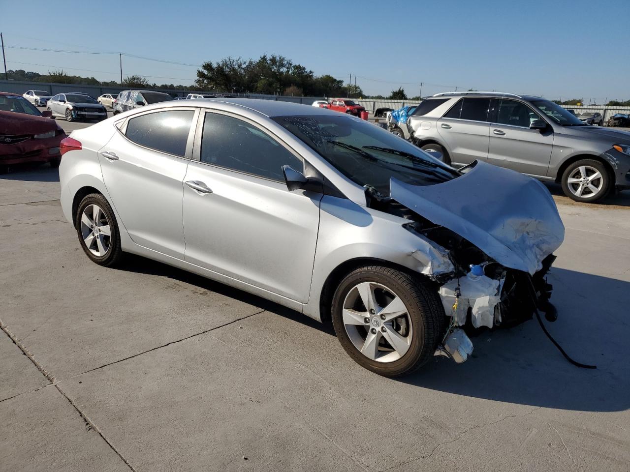 2013 Hyundai Elantra - Image 4