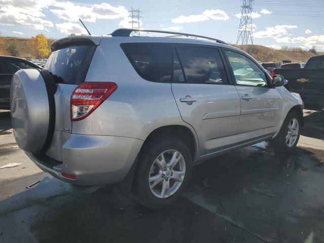  TOYOTA RAV4 2012 Srebrny