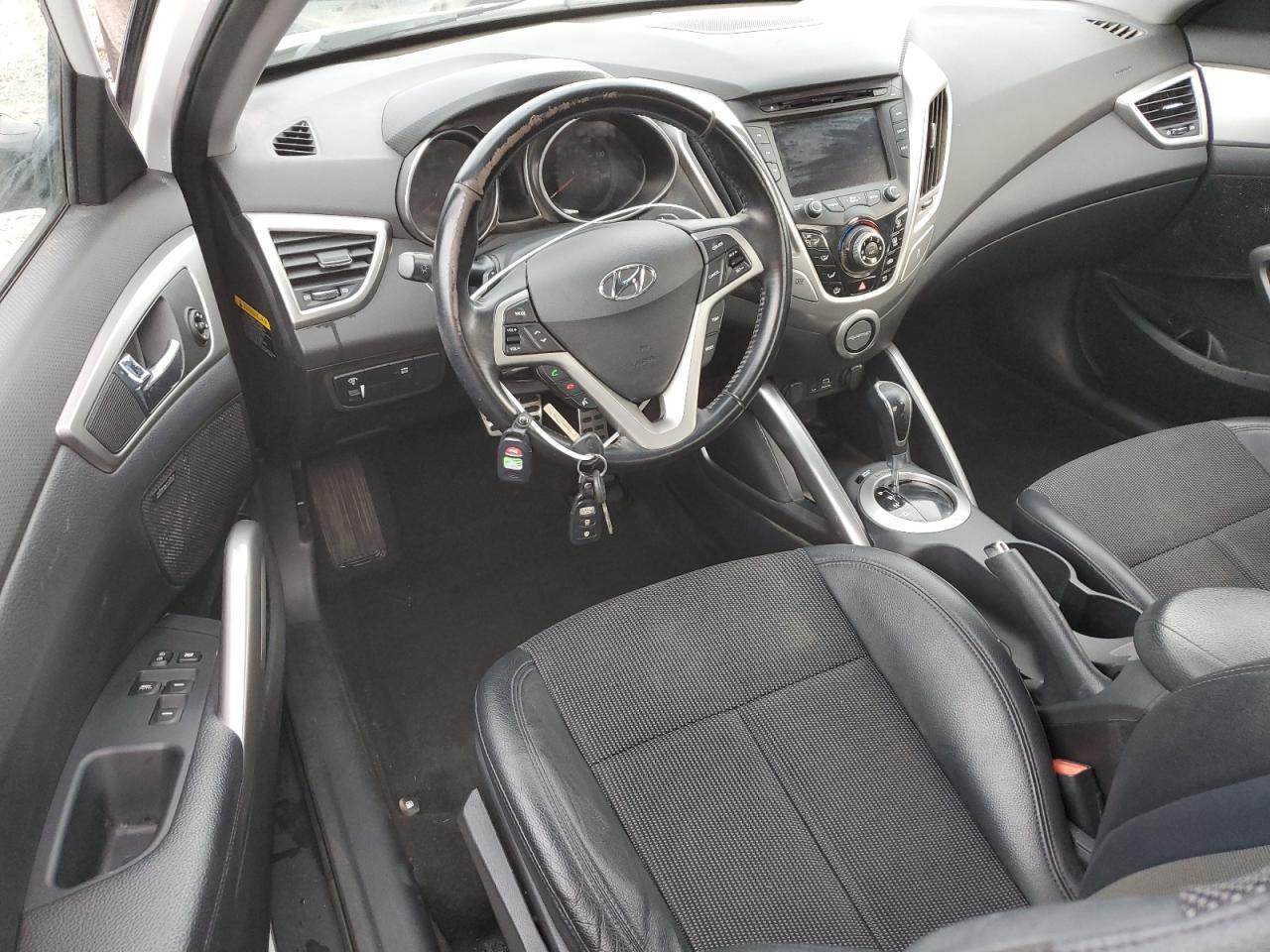 KMHTC6AD2FU233108 2015 Hyundai Veloster