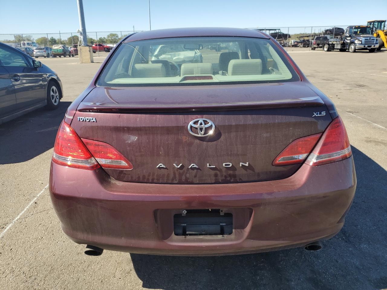 2005 Toyota Avalon Xl VIN: 4T1BK36B35U035639 Lot: 74696694