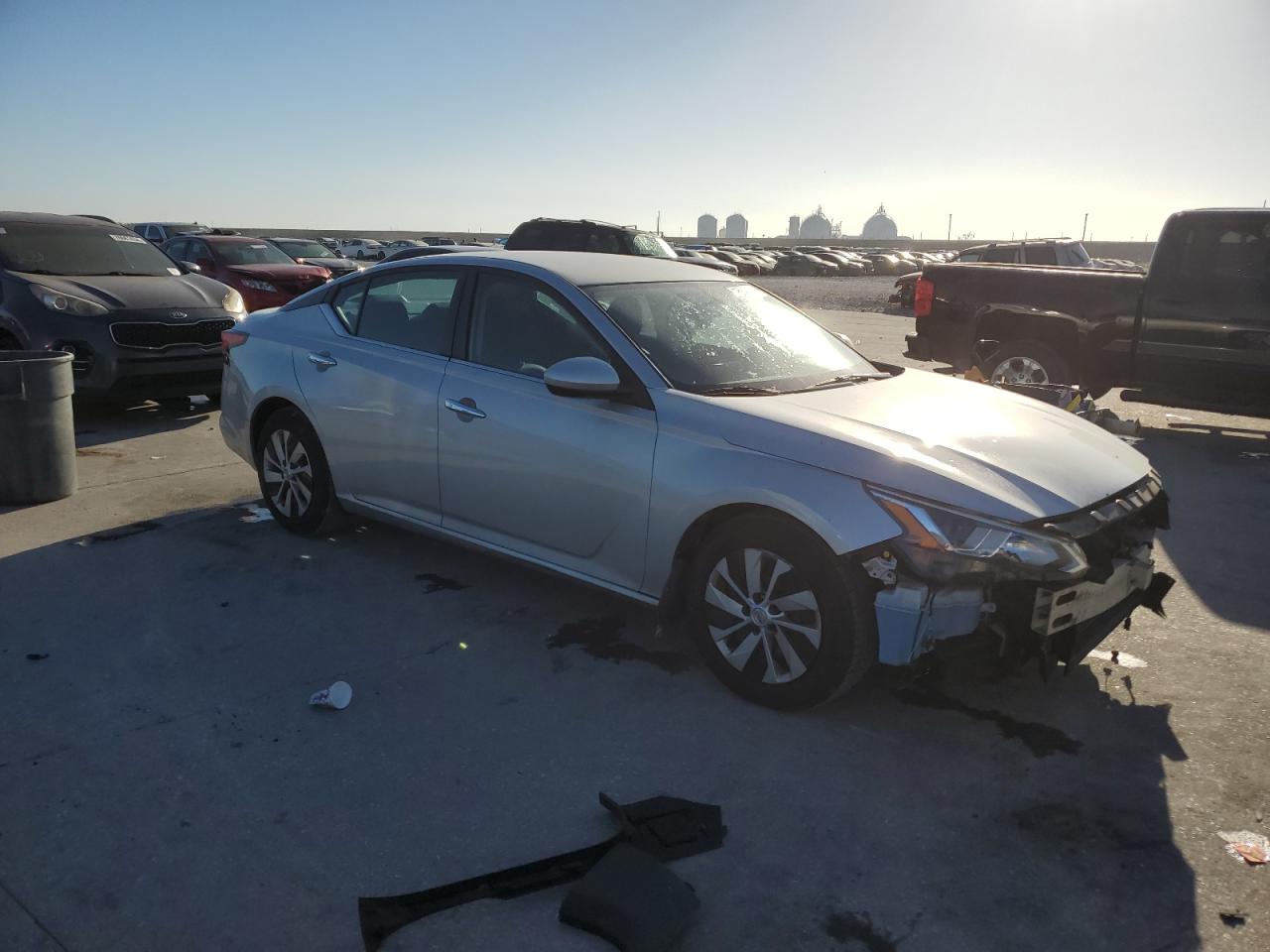 2020 Nissan Altima - Image 4