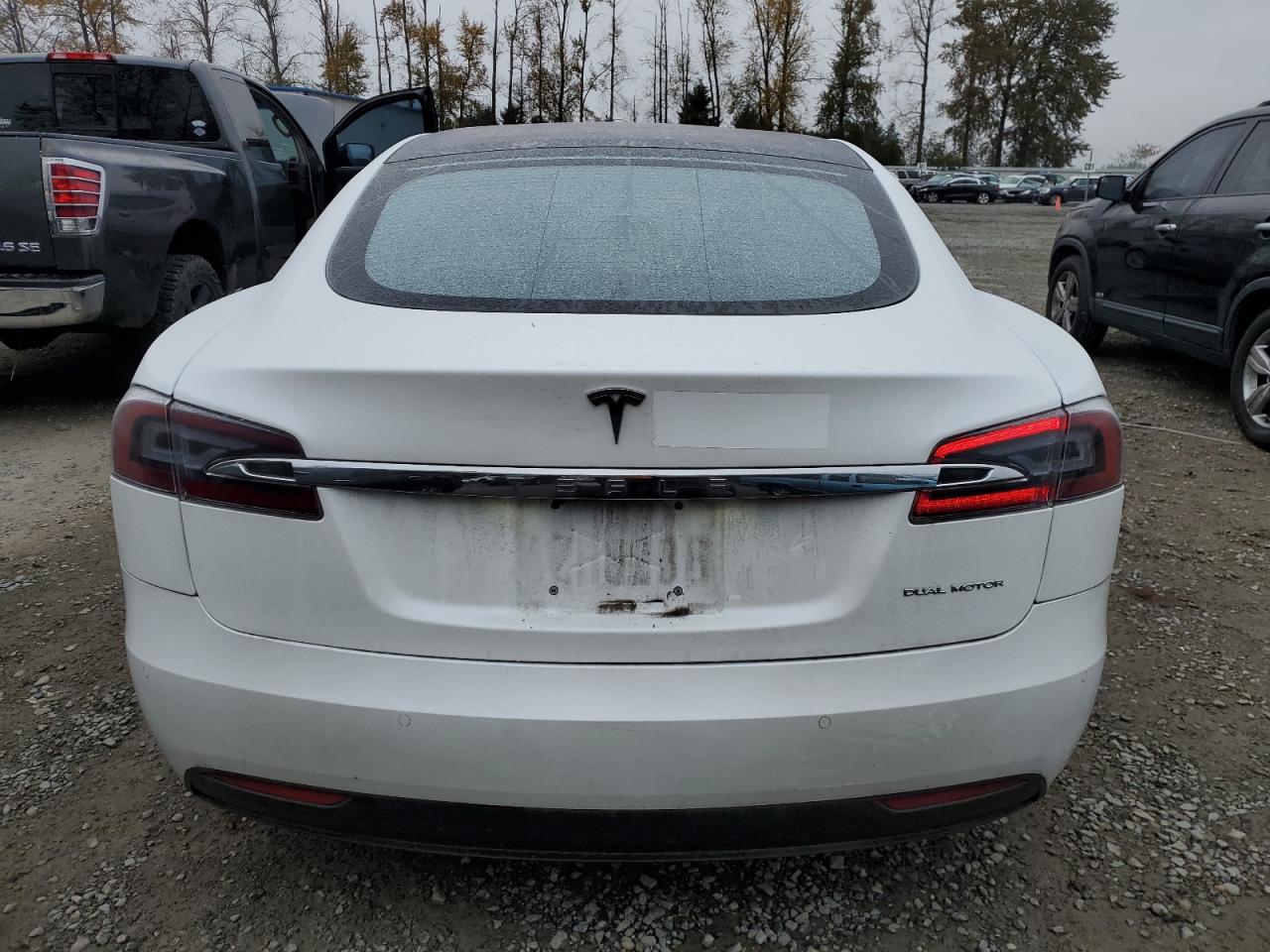 5YJSA1E22LF362570 2020 Tesla Model S