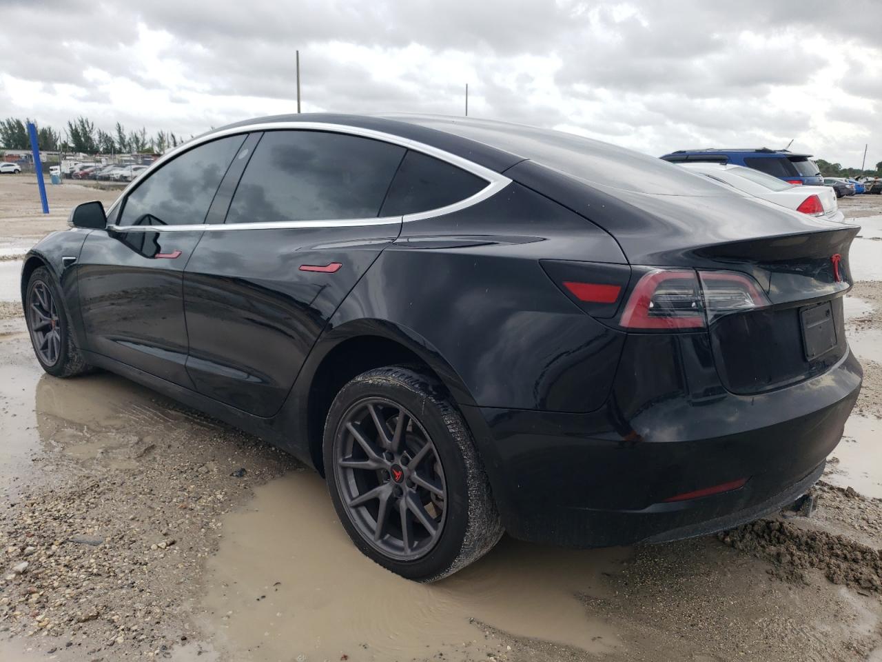 5YJ3E1EA4KF410682 2019 TESLA MODEL 3 - Image 2