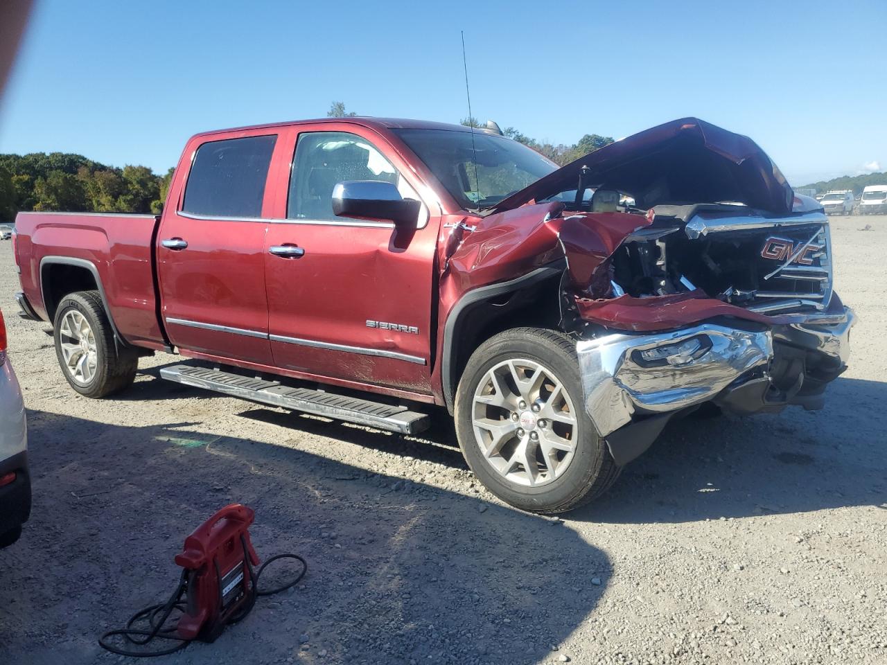 2017 GMC Sierra - Image 4