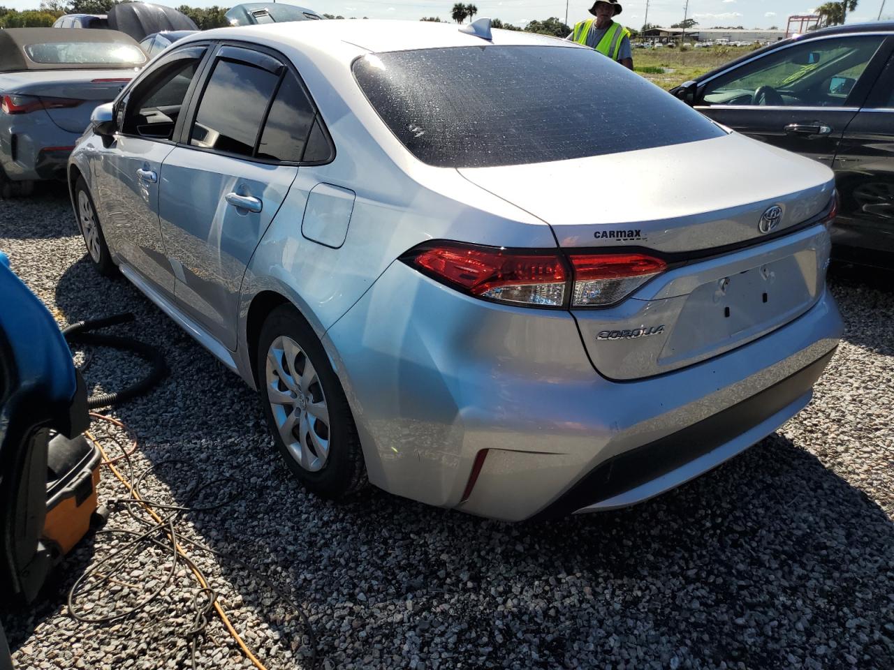 2021 Toyota Corolla - Image 2