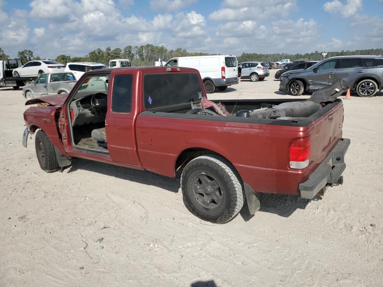 2000 Ford Ranger - Image 2