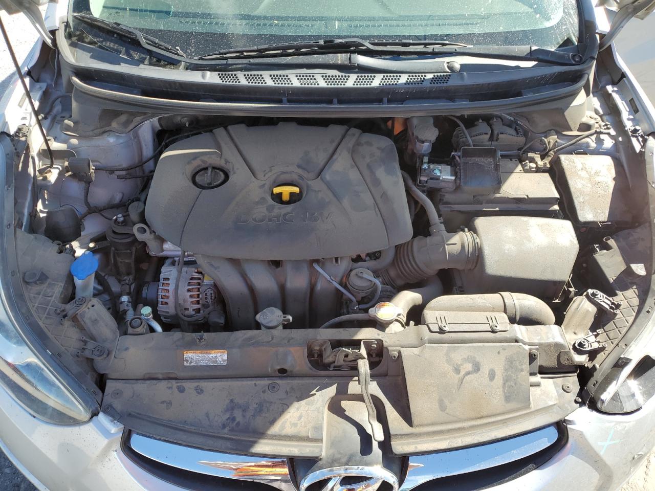 2013 Hyundai Elantra - Image 13