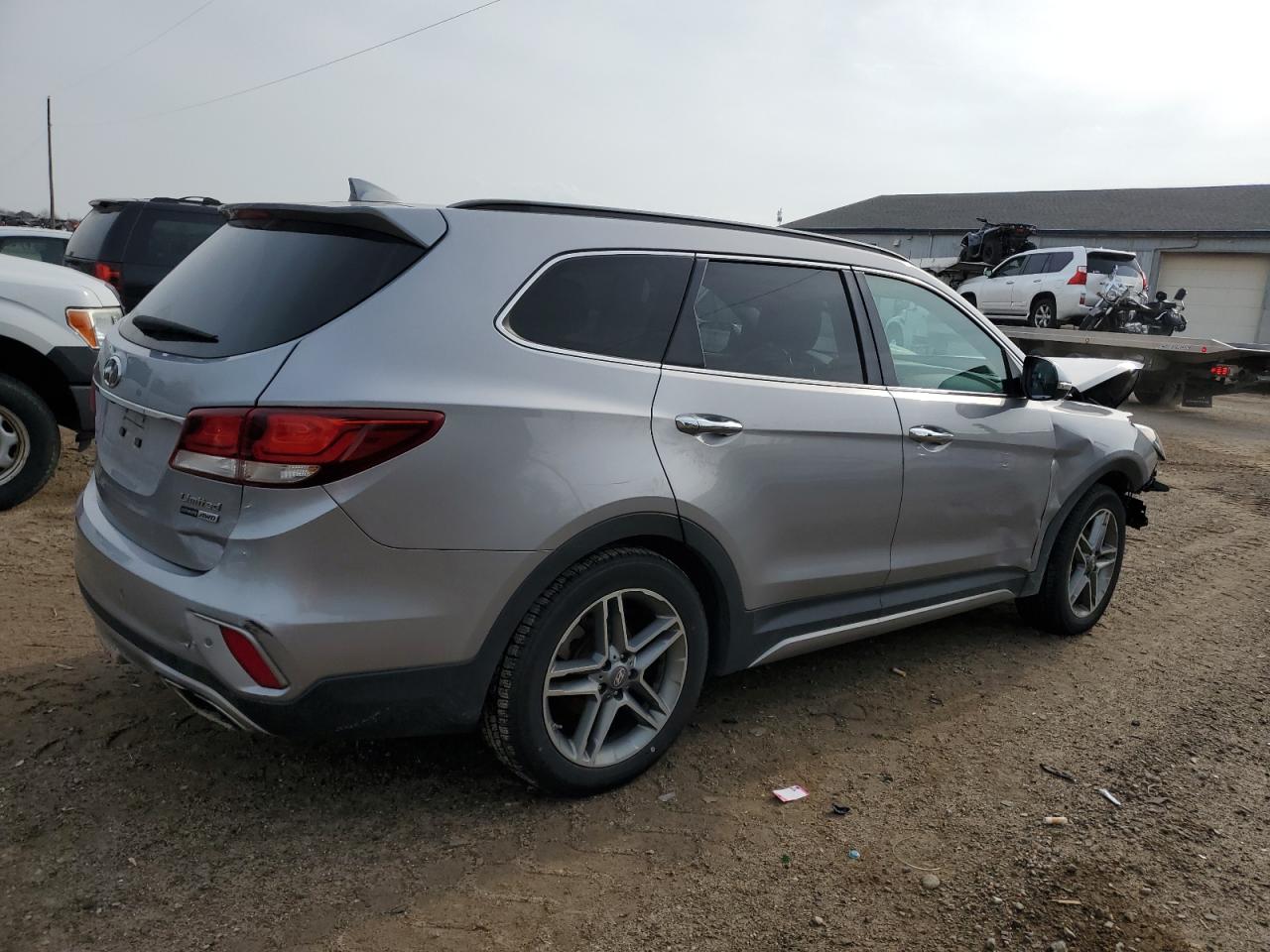 VIN KM8SRDHF4HU252512 2017 HYUNDAI SANTA FE no.3