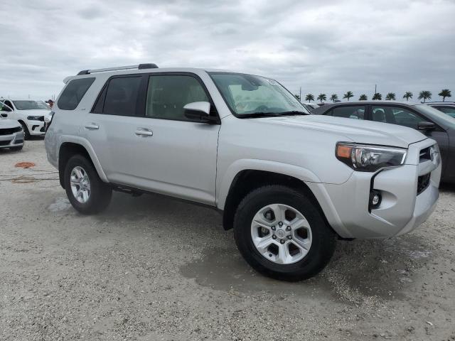  TOYOTA 4RUNNER 2024 Srebrny