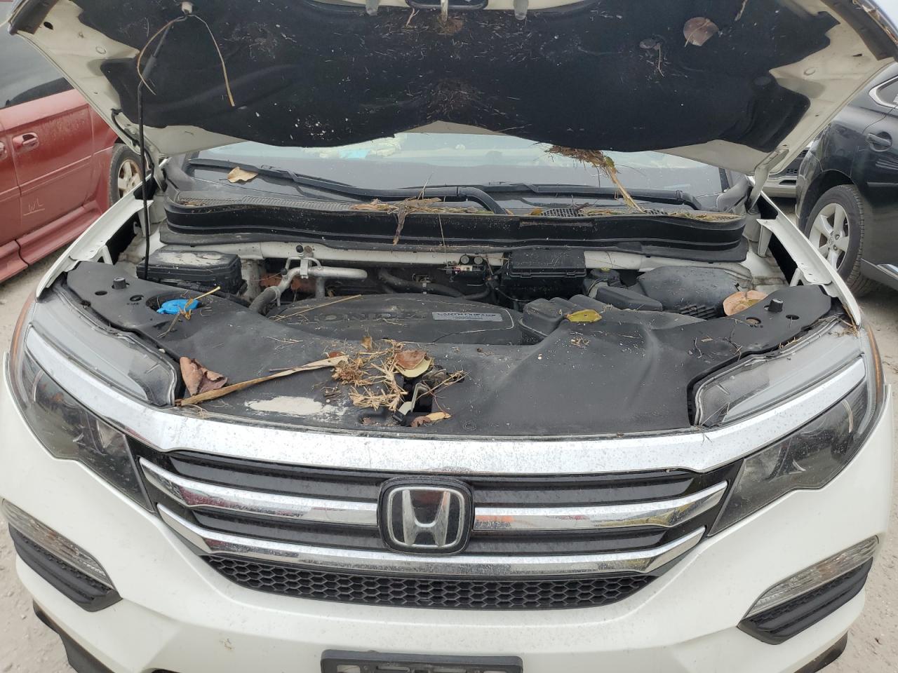 2016 Honda Pilot - Image 12