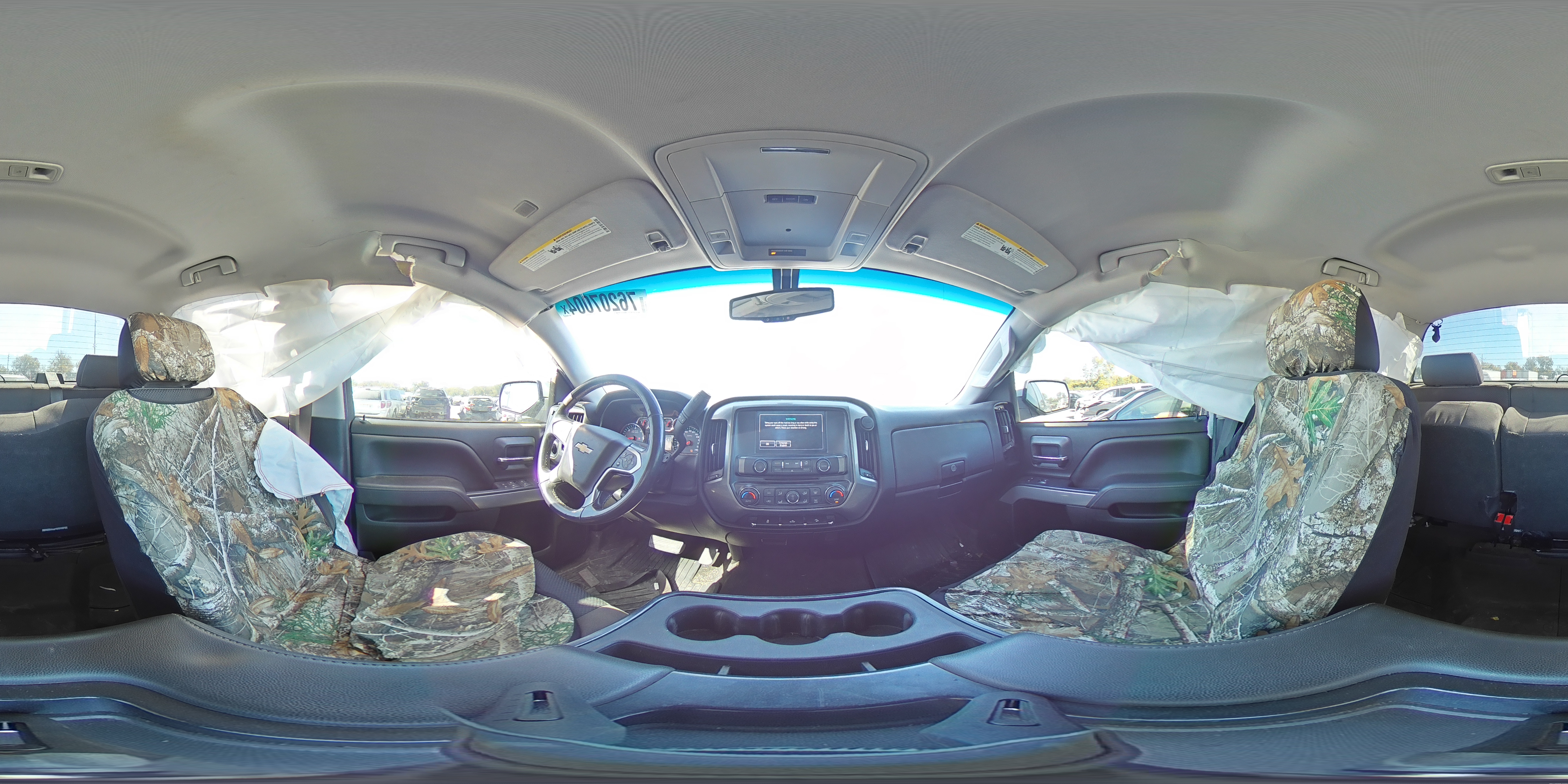 2018 Chevrolet Silverado - Image 12