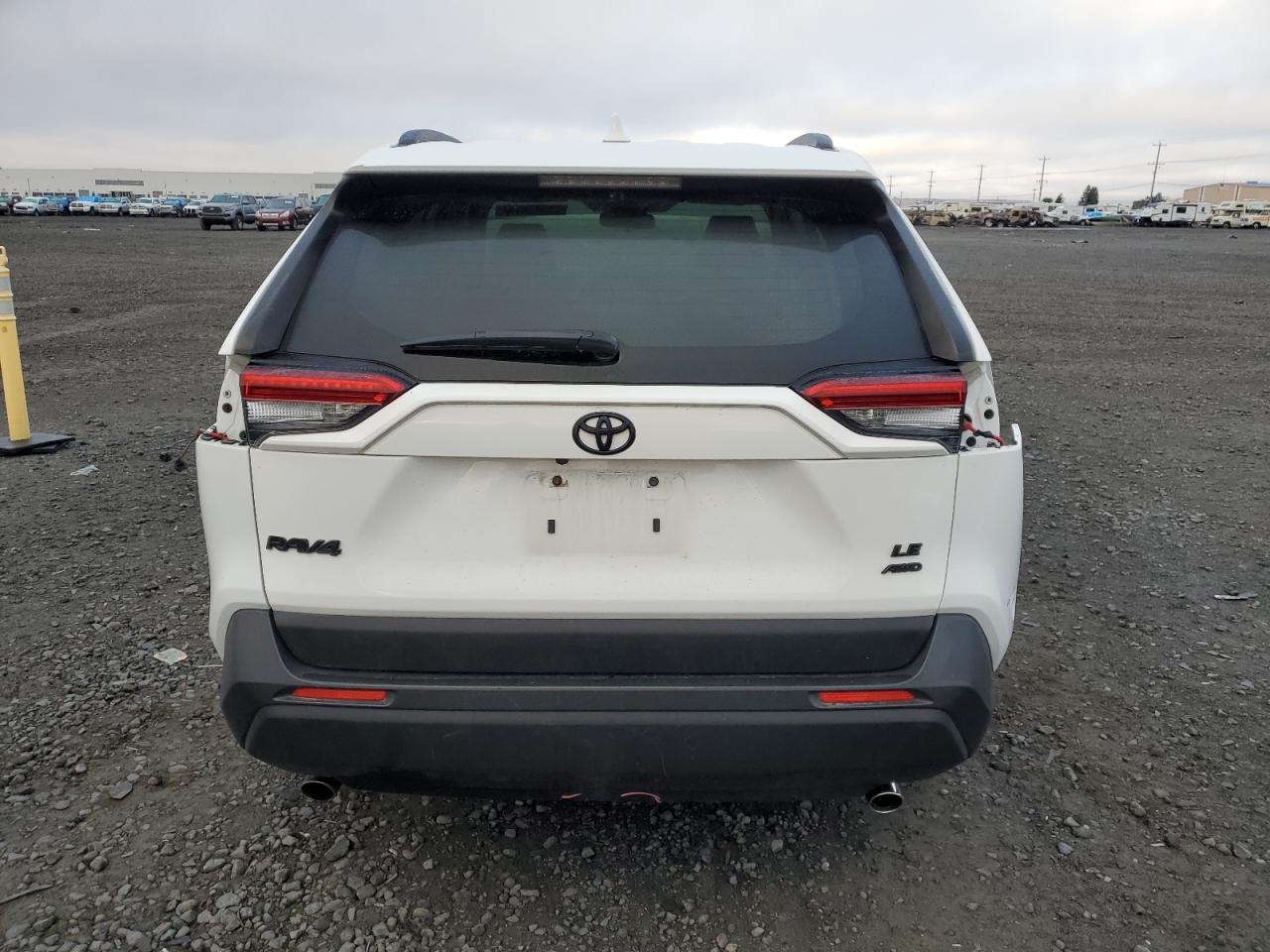 2020 Toyota Rav4 Le VIN: JTMG1RFV4LD062209 Lot: 76645474