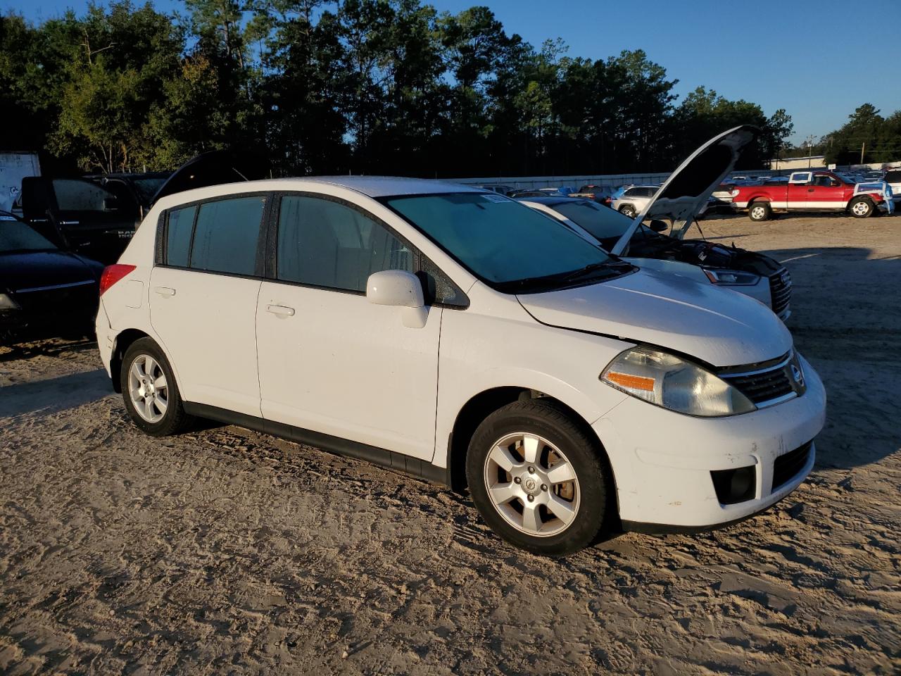 2009 Nissan Versa - Image 4