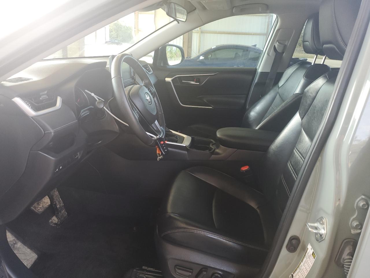 2021 Toyota RAV 4 - Image 7