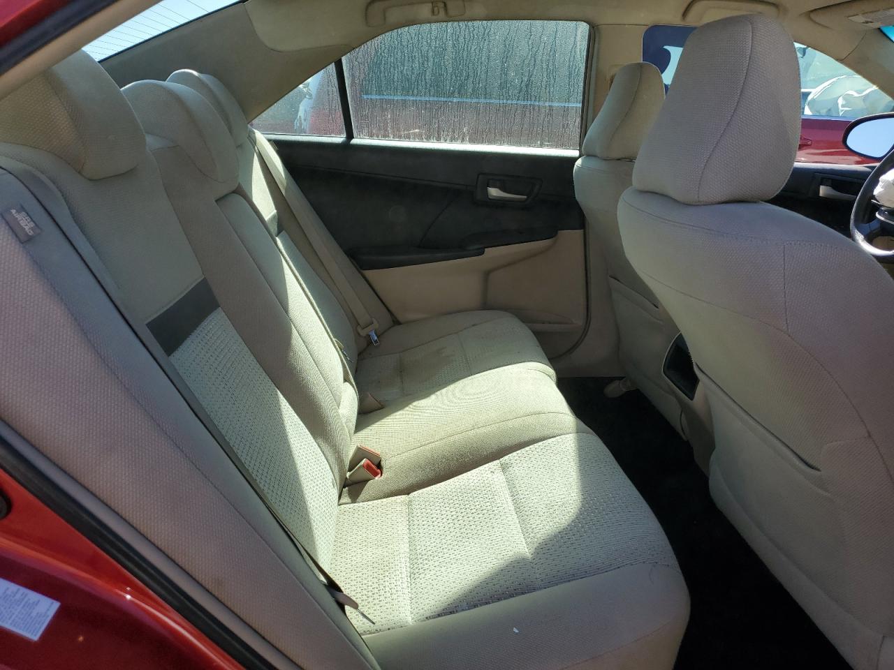 2014 Toyota Camry - Image 10