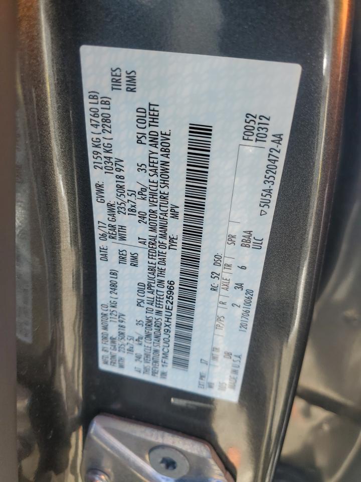 1FMCU0J9XHUE25966 2017 Ford Escape Titanium