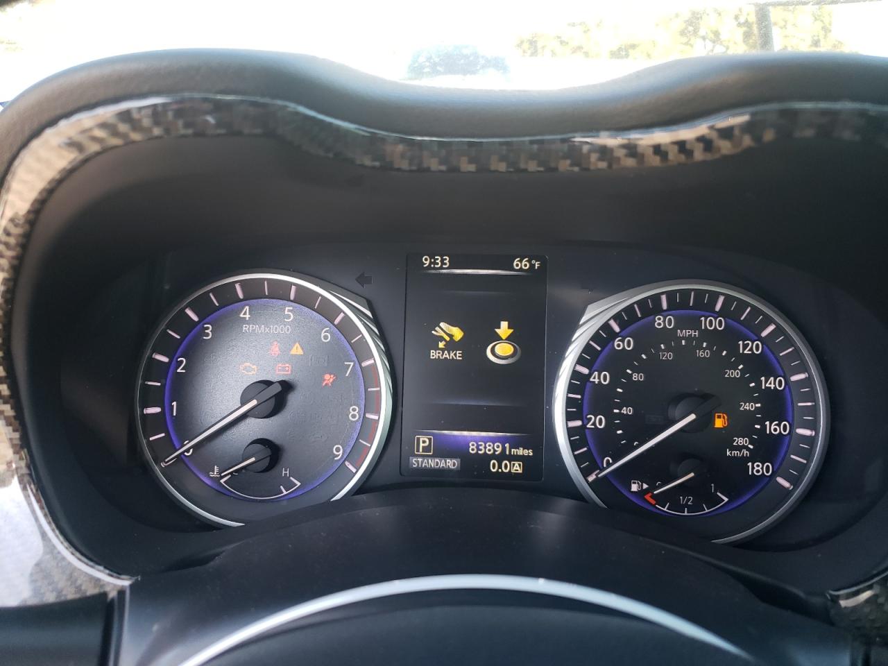 2017 Infiniti Q60 - Image 9