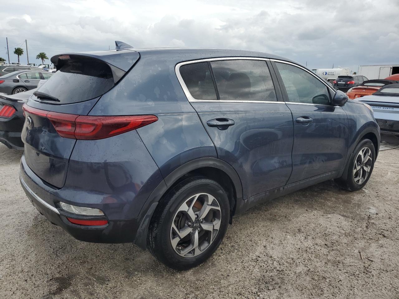2022 Kia Sportage - Image 3