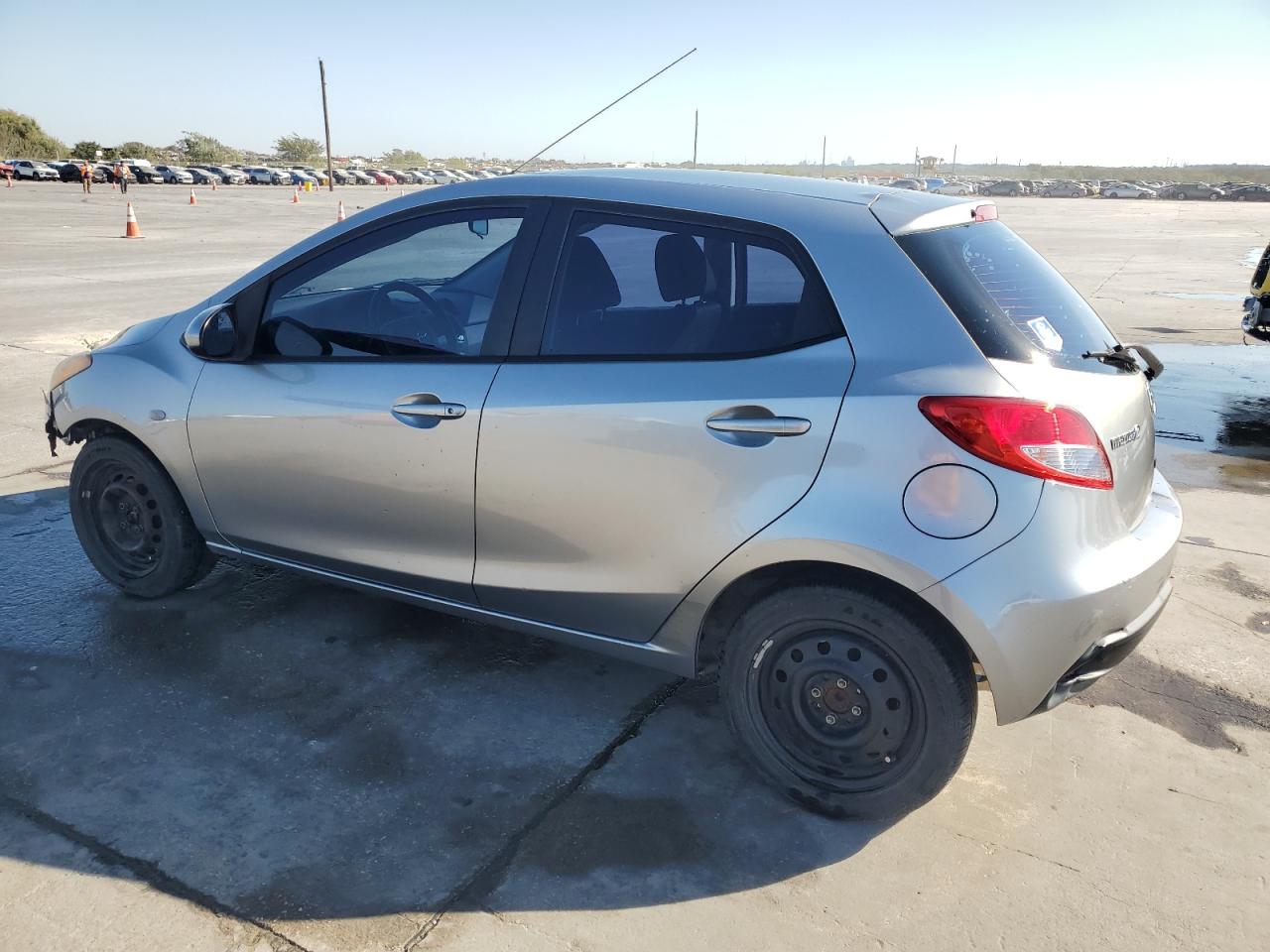 2012 Mazda 2 - Image 2