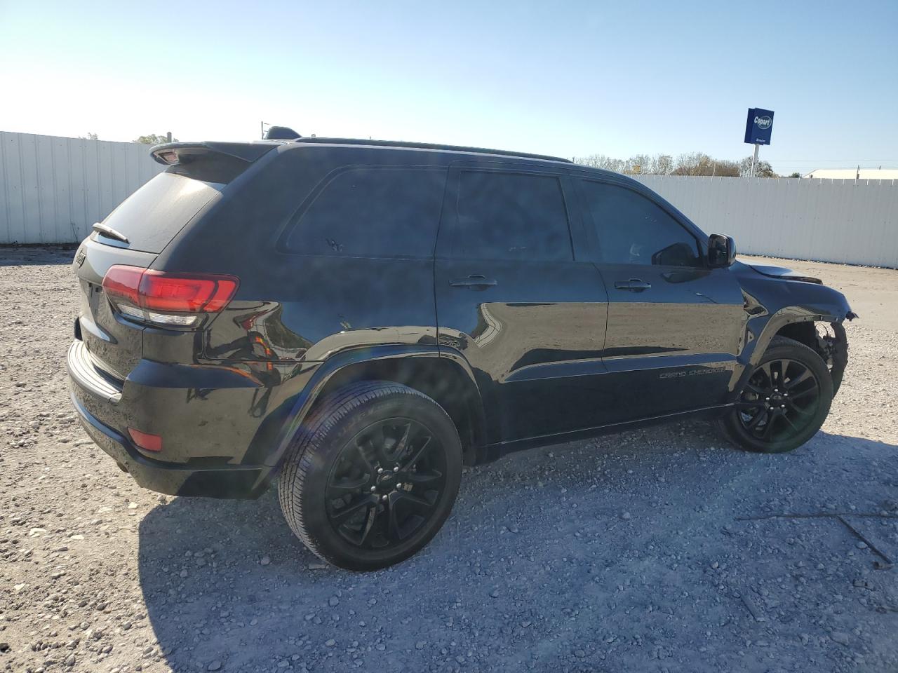 2019 Jeep Grand Cherokee - Image 3