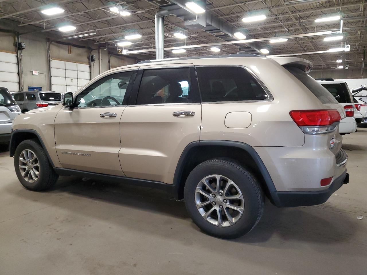 1C4RJFBG2FC853217 2015 JEEP GRAND CHEROKEE - Image 2