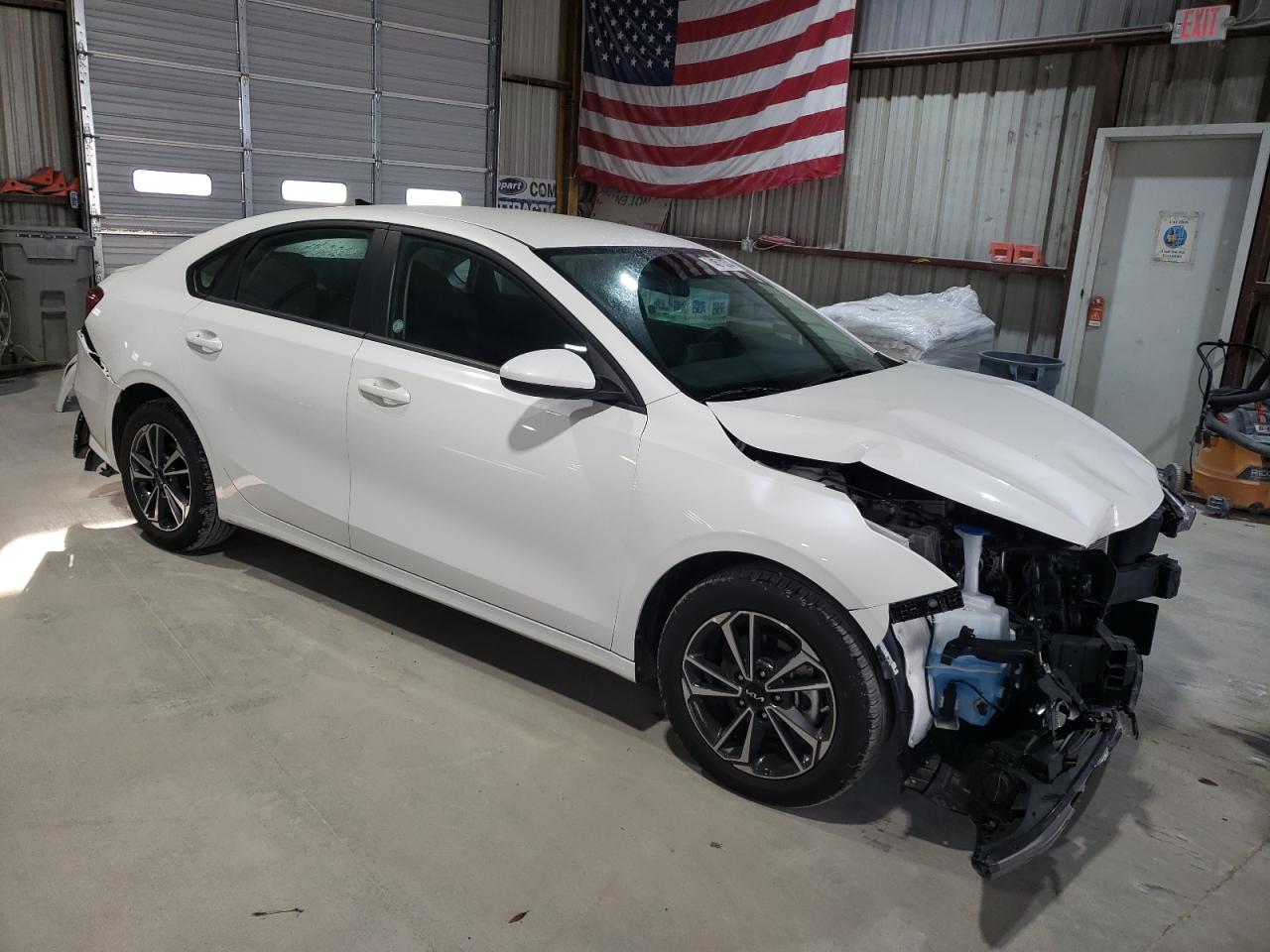 2024 Kia Forte - Image 4